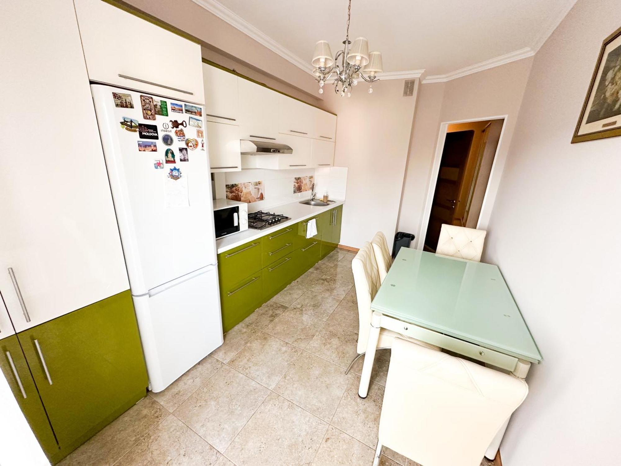 צ'יסינאו Bright & Quiet 2Room Apartment In City Center מראה חיצוני תמונה
