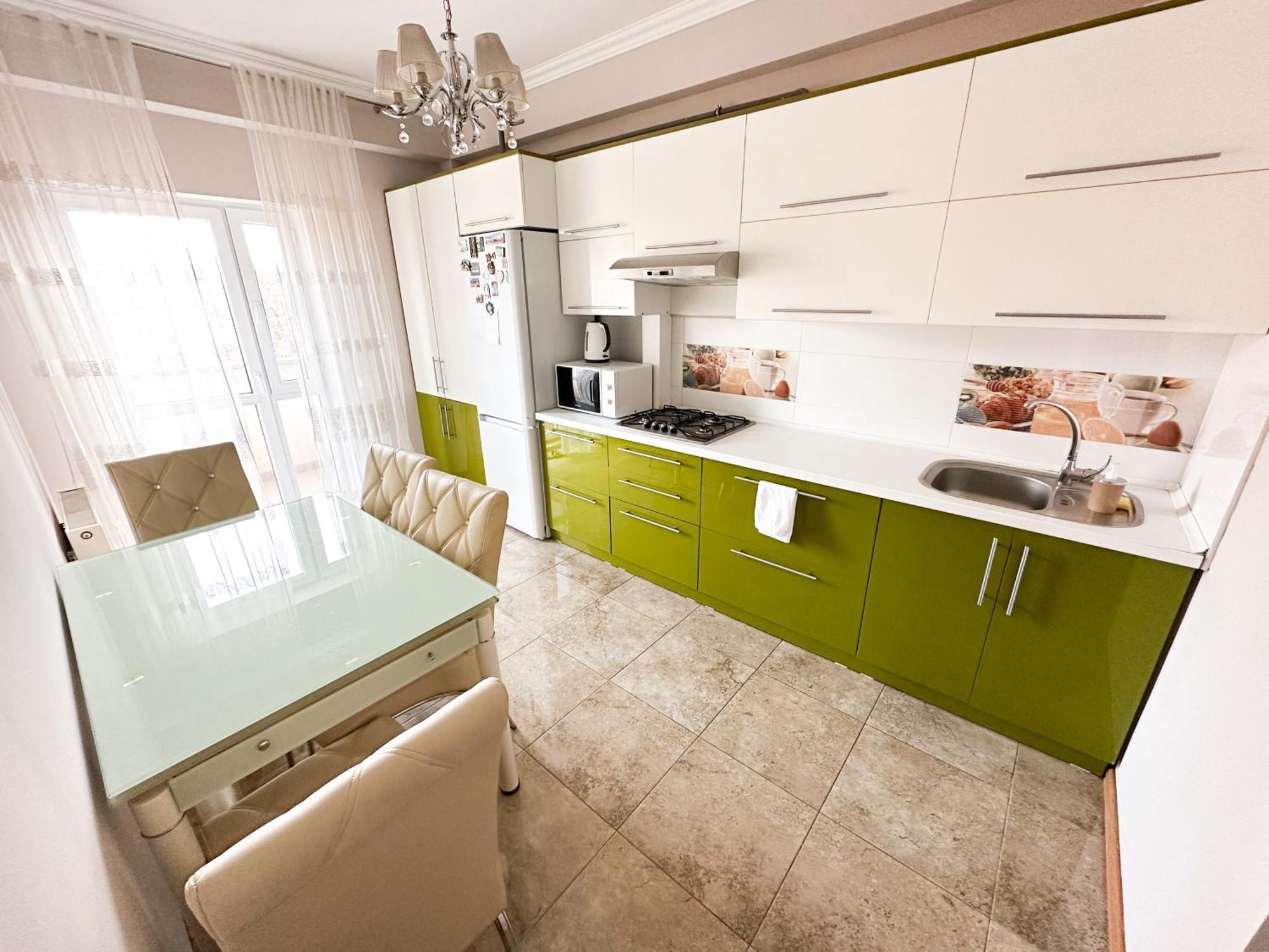 צ'יסינאו Bright & Quiet 2Room Apartment In City Center מראה חיצוני תמונה
